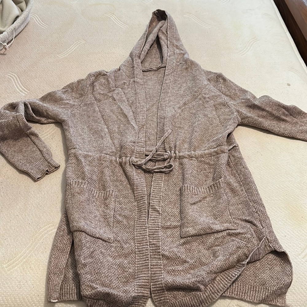 Cardigan that sinches at the waist